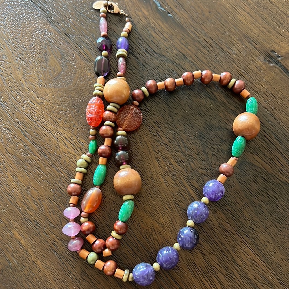 Leila row necklace multicolored beaded
